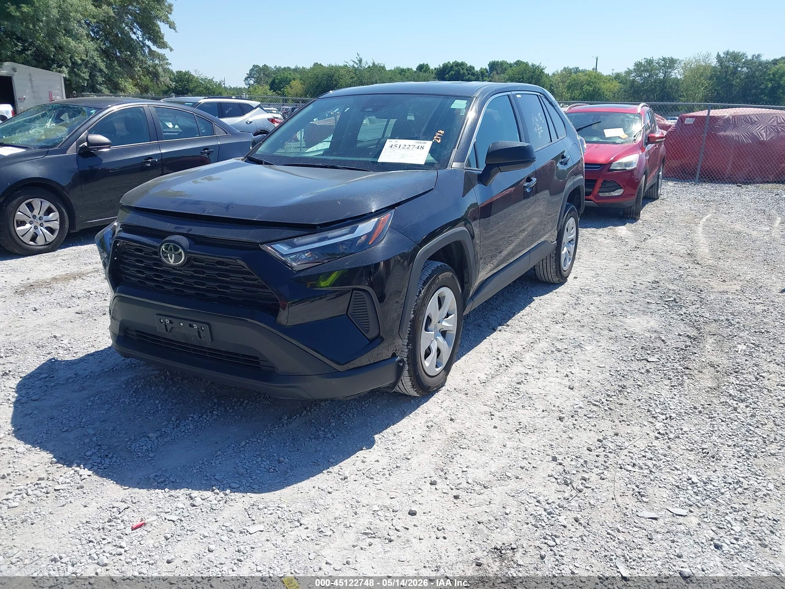 2025 TOYOTA RAV 4 — VIN 2T3F1RFV8SC529341 — photo 2